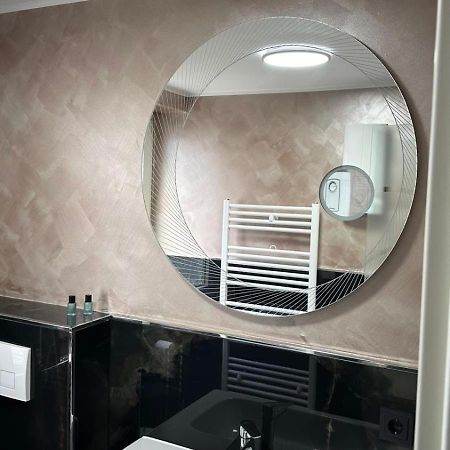 Ferienwohnung Spa Delluxe Essen Bagian luar foto